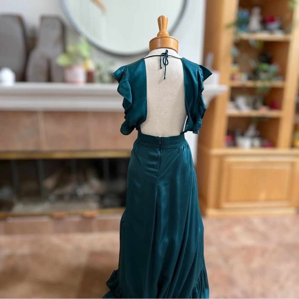 Stillwater sold by Revolve drapes perfectly size Sm. - Picture 11 of 11